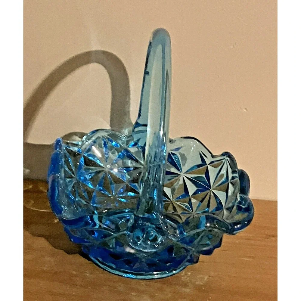 Vintage Indiana Monticello BLUE SQUARE GLASS BASKET With Handle 7